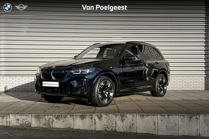 Zwart Gebruikt 2025 BMW iX3 Executive SUV | € 76.900 - Afbeelding 1/4