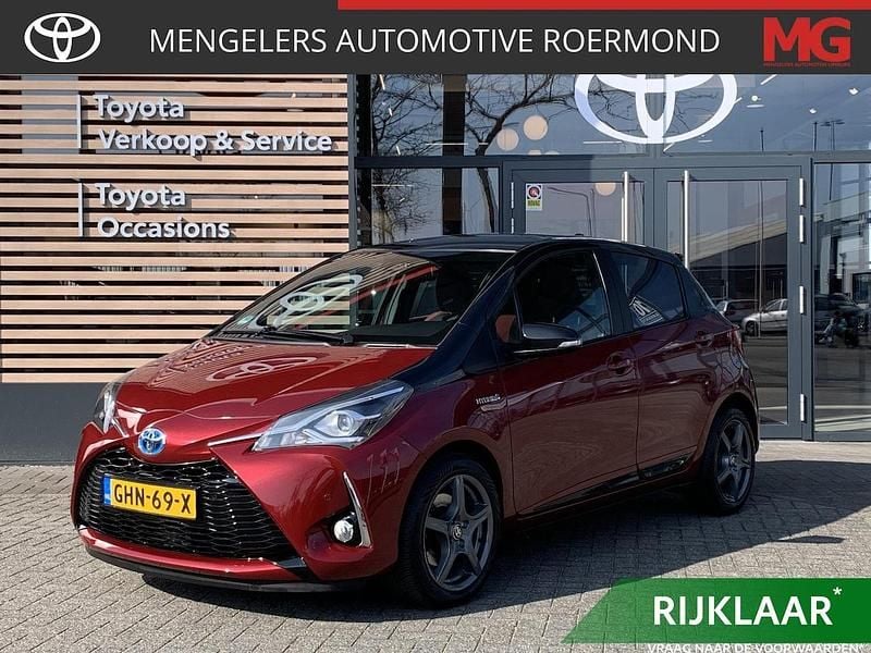 Occasion Toyota Yaris Hybrid Edition 101 PK (74 kW) 2018 Rood Hatchback