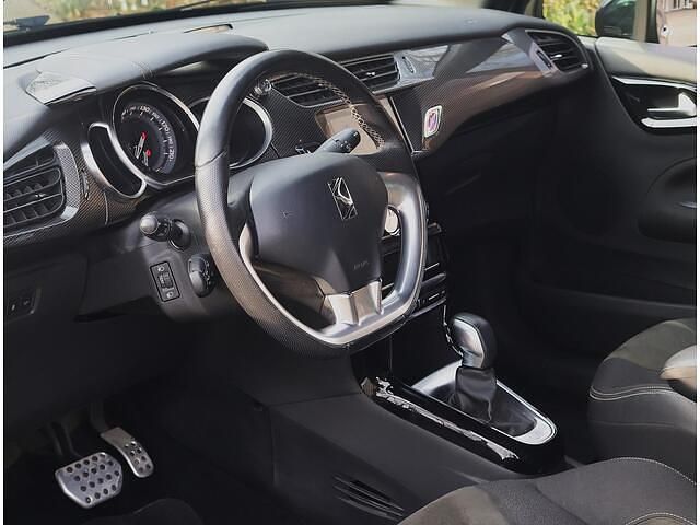 Occasion DS Automobiles DS3 110 PK (80 kW) 2017 Grijs (metallic) Hatchback