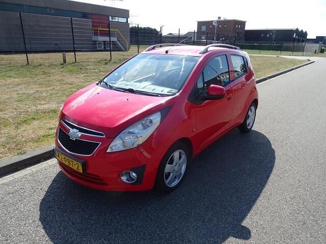 Rood Gebruikt 2011 Chevrolet Spark LS Hatchback | € 1.995 (Goede deal) - Afbeelding 1/4