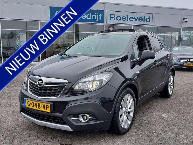 Zwart Gebruikt 2015 Opel Mokka Cosmo SUV | € 12.950 (Eerlijke prijs) - Afbeelding 1/3