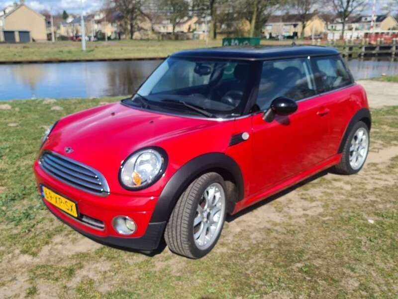 Rood Gebruikt 2007 Mini ONE Pepper Hatchback | € 3.400 (Eerlijke prijs) - Afbeelding 1/4