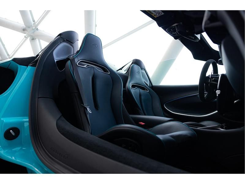 Occasion McLaren Artura 606 PK (445 kW) 2024 Blauw Coupé