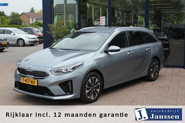 Grijs, metallic lak Gebruikt 2020 Kia Ceed Sportswagon Stationwagen | € 20.740 (Eerlijke prijs) - Afbeelding 1/3