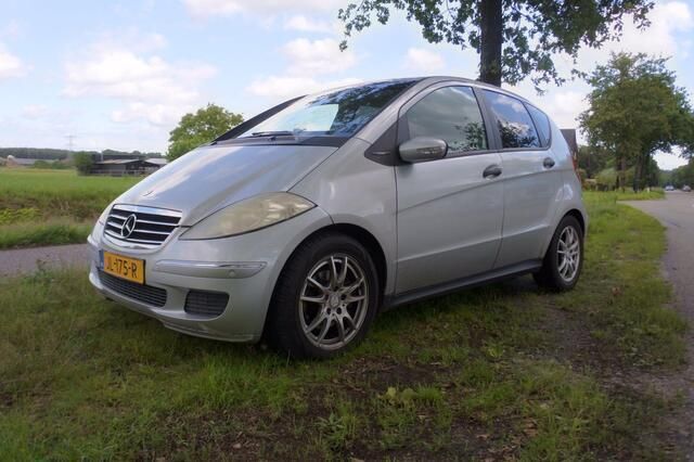 Grijs Gebruikt 2005 Mercedes A170 Classic MPV | € 1.695 (Eerlijke prijs) - Afbeelding 1/4