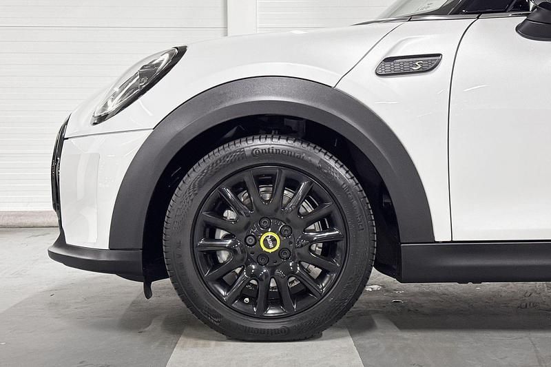 Occasion Mini Cooper 135 kW (184 PK) 2023 Nanuq white (c6a) (licht wit) Hatchback