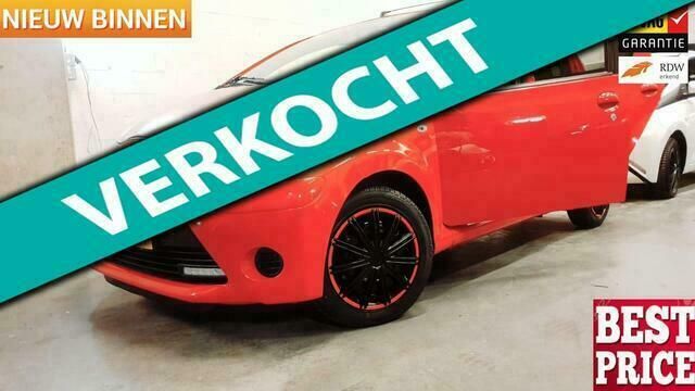Rood Gebruikt 2013 Toyota Aygo Hatchback | € 3.999 (Goede deal) - Afbeelding 1/4