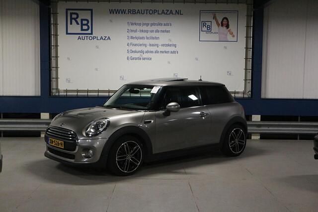 Grijs Gebruikt 2016 Mini ONE Business Hatchback | € 9.950 (Eerlijke prijs) - Afbeelding 1/4