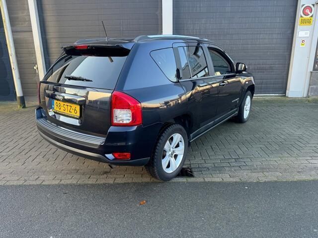 Occasion Jeep Compass 156 PK (114 kW) 2011 Blauw, metallic lak SUV
