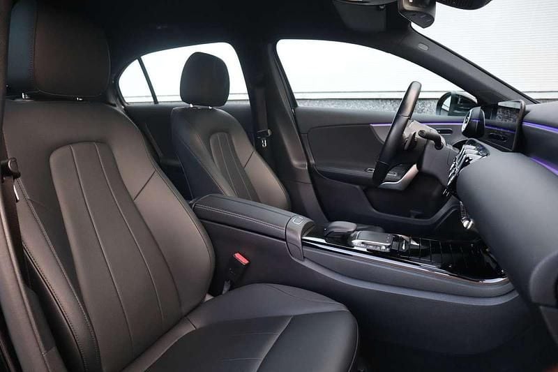 Occasion Mercedes A250 Luxury 218 PK (160 kW) 2021 Zwart Hatchback