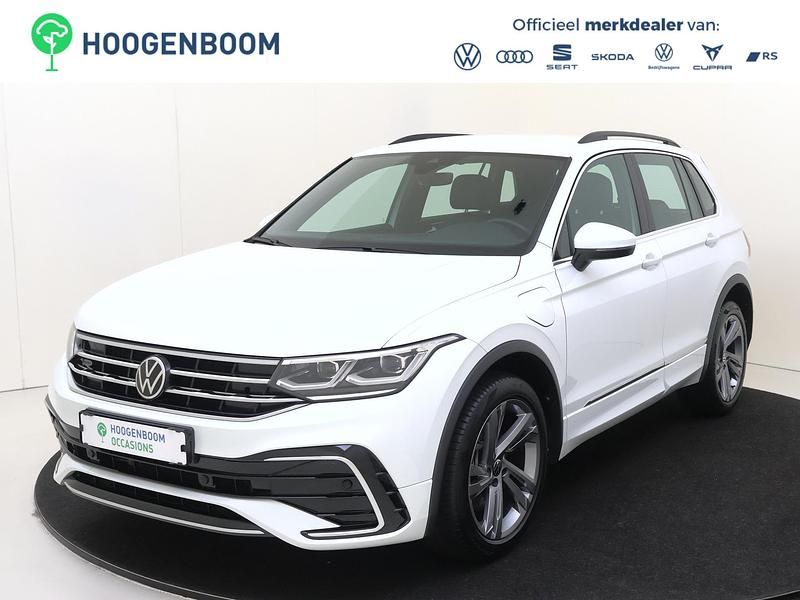 Wit Occasion 2022 VW Tiguan Business SUV | € 34.750 (Goede deal) - Afbeelding 1/4