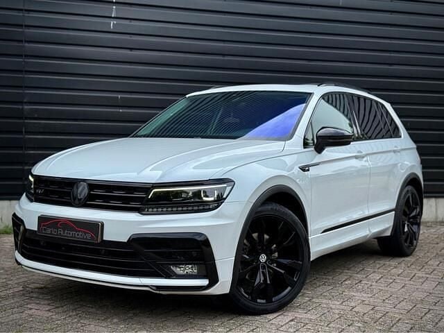 Wit Gebruikt 2017 VW Tiguan R-line SUV | € 24.950 (Eerlijke prijs) - Afbeelding 1/4