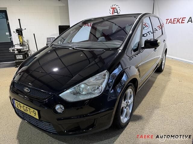 Zwart Gebruikt 2008 Ford S-MAX Titanium MPV | € 2.999 (Eerlijke prijs) - Afbeelding 1/4