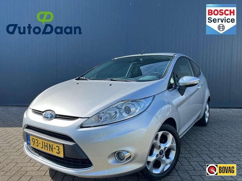 Grijs Gebruikt 2009 Ford Fiesta Titanium Hatchback | € 4.250 (Eerlijke prijs) - Afbeelding 1/3