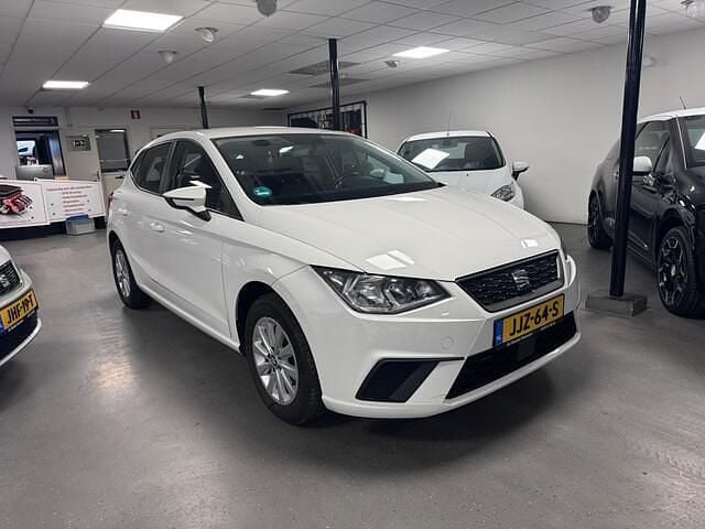 Wit Gebruikt 2021 Seat Ibiza Reference Hatchback | € 12.999 (Goede deal) - Afbeelding 1/4