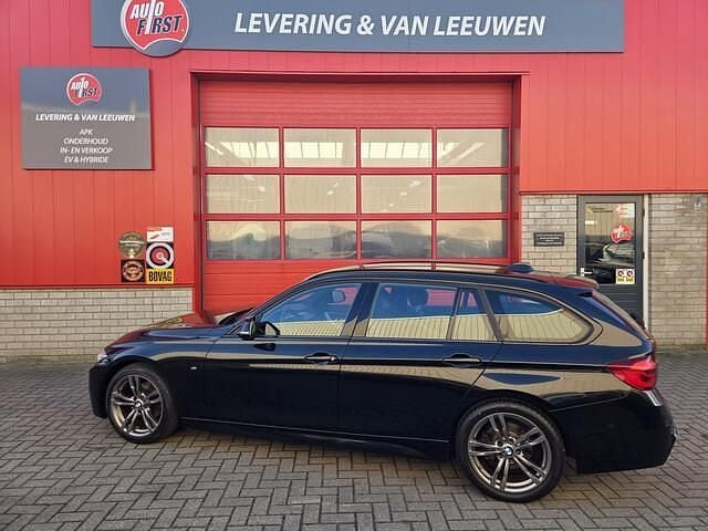 Occasion BMW 318 M Sport 136 PK (100 kW) 2019 Zwart Stationwagen