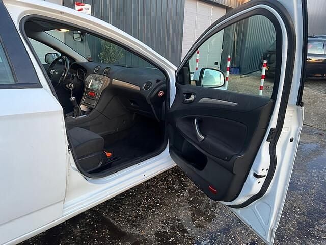 Occasion Ford Mondeo Trend 146 PK (107 kW) 2008 Wit Sedan