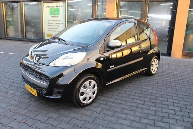 Occasion Peugeot 107 68 PK (50 kW) 2011 Zwart Hatchback