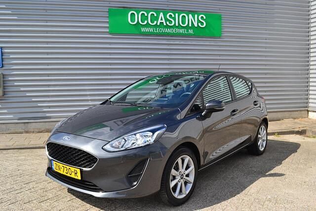 Grijs Gebruikt 2019 Ford Fiesta Trend Hatchback | € 13.450 (Eerlijke prijs) - Afbeelding 1/4