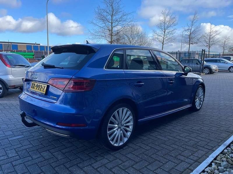 Occasion Audi A3 Sportback e-tron Ambition 150 PK (110 kW) 2016 Blauw Hatchback