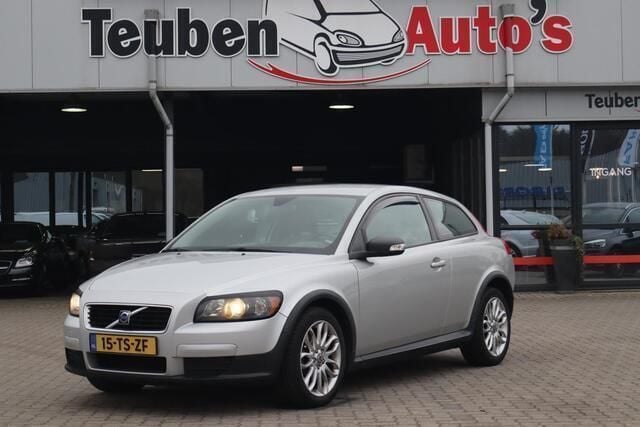 Grijs Gebruikt 2007 Volvo C30 Kinetic Hatchback | € 3.985 (Eerlijke prijs) - Afbeelding 1/4