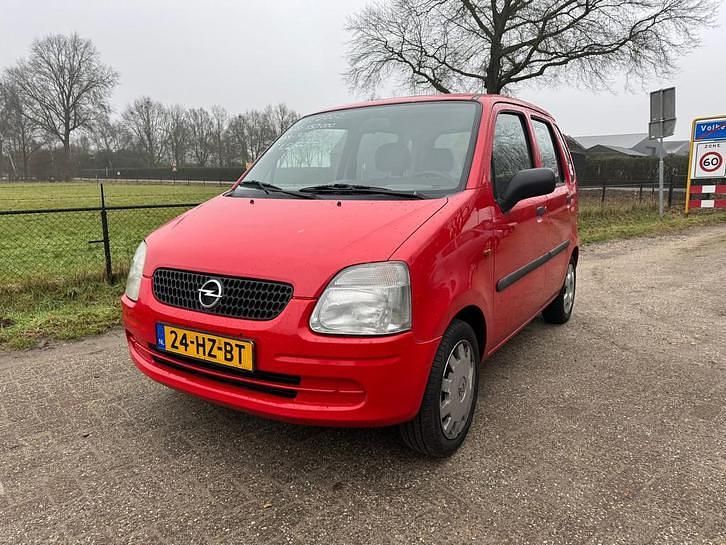 Occasion Opel Agila Comfort 59 PK (43 kW) 2002 Rood Hatchback