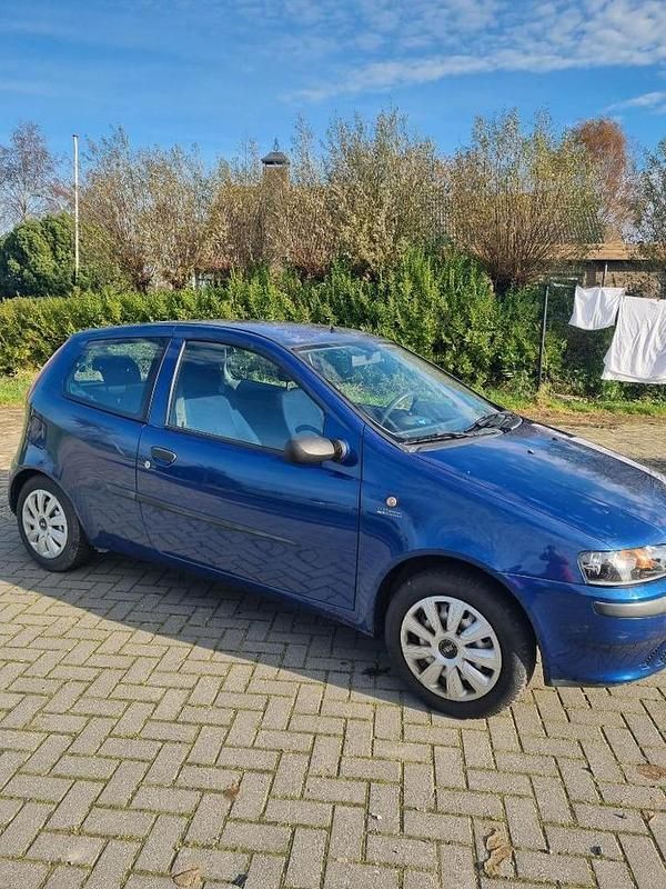 Gebruikt 2002 Fiat Punto | € 1.300 (Eerlijke prijs) - Afbeelding 1/4