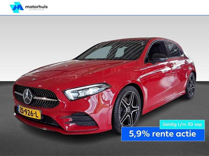 Rood Gebruikt 2019 Mercedes A180 Business Hatchback | € 21.495 (Goede deal) - Afbeelding 1/4