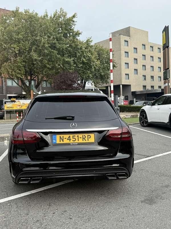 Gebruikt 2017 Mercedes C180 AMG line Stationwagen | € 17.500 (Iets duurder) - Afbeelding 1/4