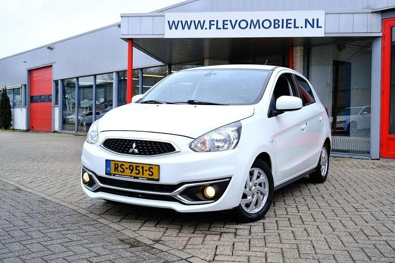 Occasion Mitsubishi Space Star Intense 71 PK (52 kW) 2018 Wit Hatchback