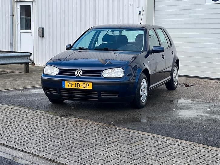 Gebruikt 2002 VW Golf IV | € 1.499 (Eerlijke prijs) - Afbeelding 1/1