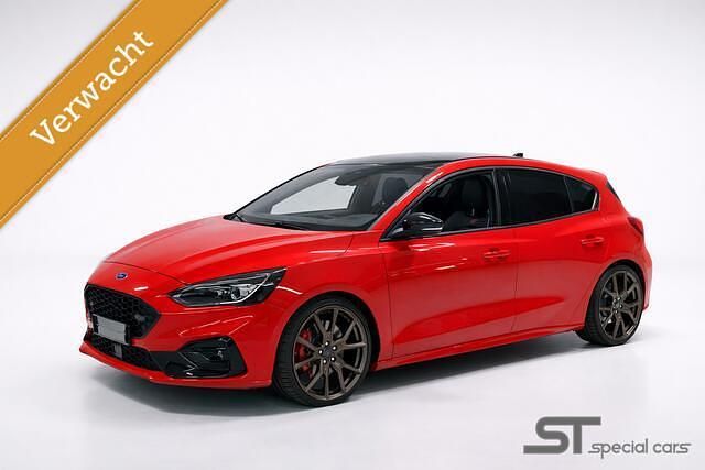 Rood Occasion 2020 Ford Focus ST Hatchback | € 33.450 (Goede deal) - Afbeelding 1/2