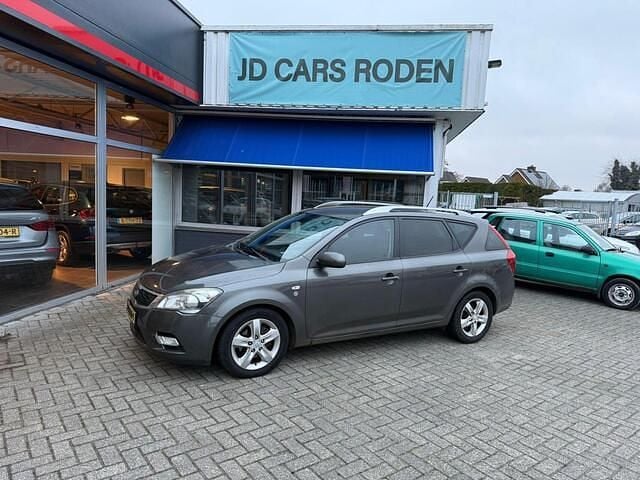 Grijs Gebruikt 2010 Kia Ceed Hatchback | € 999 (Super prijs) - Afbeelding 1/4