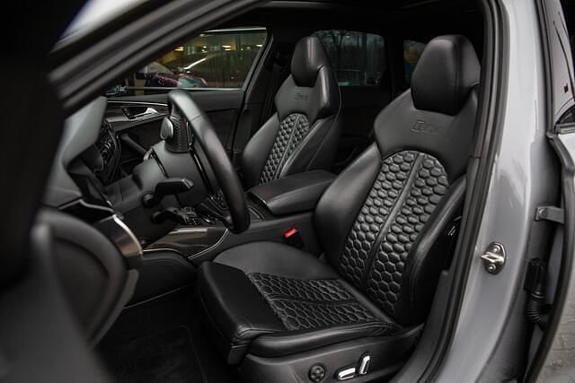 Occasion Audi RS6 S-Line 607 PK (446 kW) 2018 Grijs Stationwagen