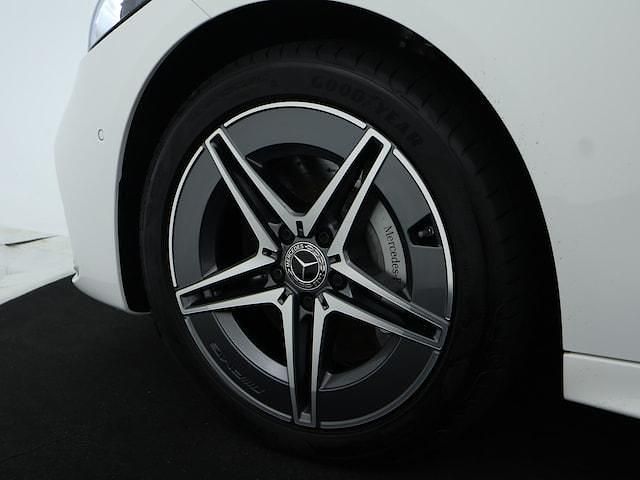 Occasion Mercedes C300 AMG line 2024 Wit Stationwagen