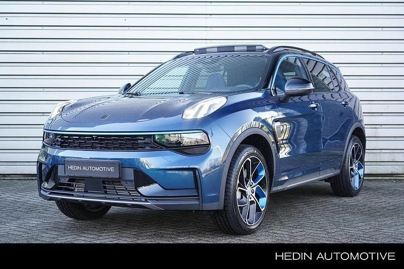 Blauw, metallic lak Nieuw 2025 Lynk & Co 01 SUV | € 36.995 (Eerlijke prijs) - Afbeelding 1/4