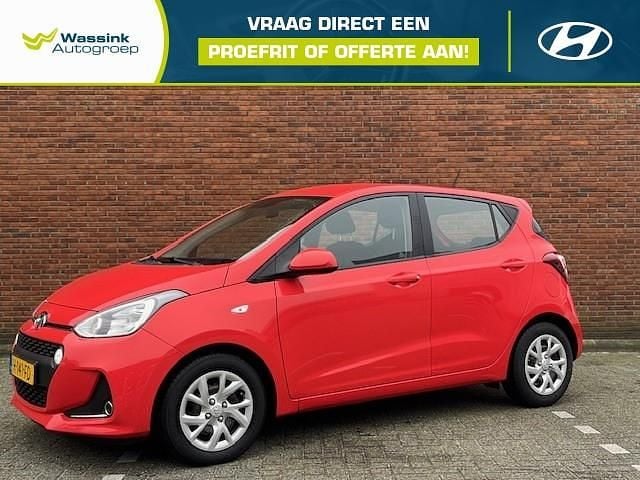 Rood Occasion 2020 Hyundai i10 Comfort Hatchback | € 9.690 (Goede deal) - Afbeelding 1/4