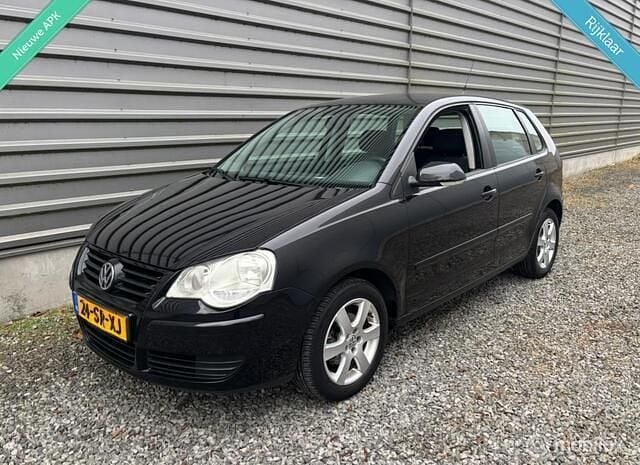 Zwart Occasion 2006 VW Polo Sportline Hatchback | € 3.895 (Eerlijke prijs) - Afbeelding 1/4
