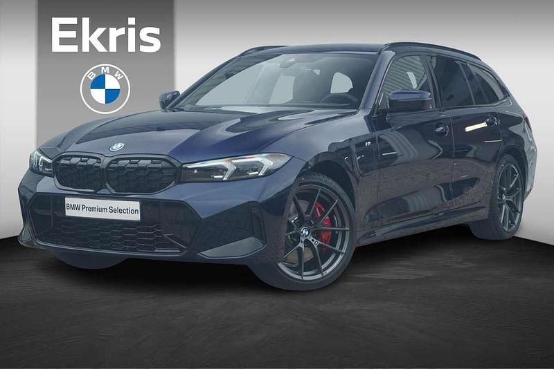 Blauw Gebruikt 2025 BMW 330e Comfort Edition Stationwagen | € 70.950 - Afbeelding 1/4