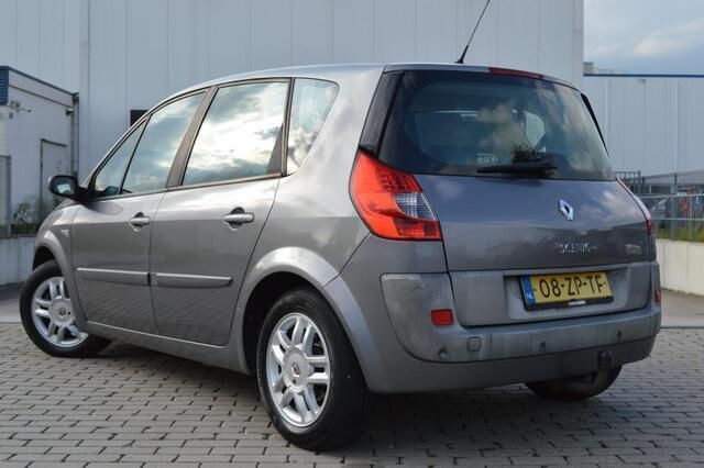 Occasion Renault Scénic II 135 PK (99 kW) 2008 Grijs MPV