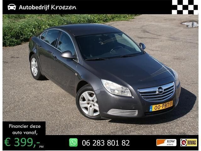 Grijs Gebruikt 2011 Opel Insignia Edition Sedan | € 4.250 (Goede deal) - Afbeelding 1/4