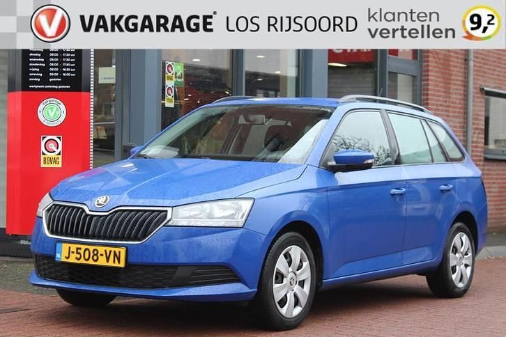 Blauw (metallic) Gebruikt 2020 Skoda Fabia Active Stationwagen | € 9.250 (Super prijs) - Afbeelding 1/4