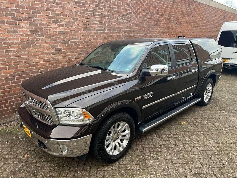 Bruin Gebruikt 2017 Dodge Ram Pickup | € 32.500 (Eerlijke prijs) - Afbeelding 1/4