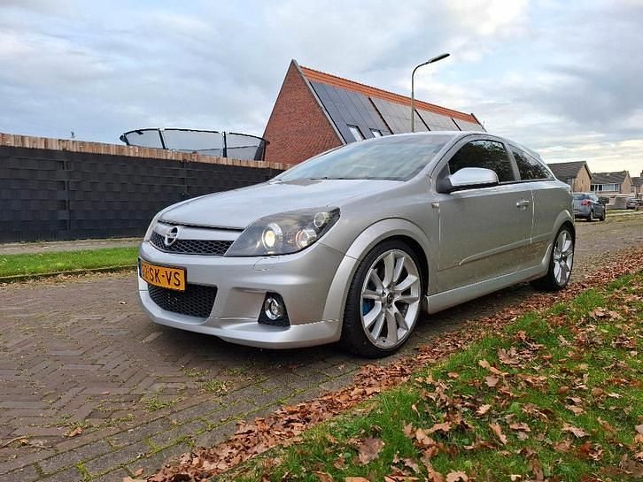 Gebruikt 2006 Opel Astra GTC OPC | € 6.750 (Goede deal) - Afbeelding 1/4