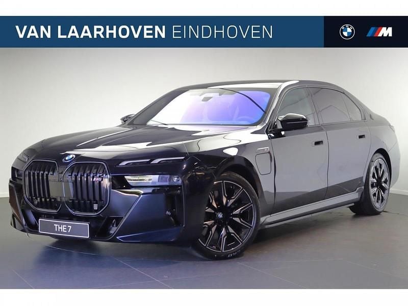 M carbonschwarz (donker zwart metallic) Occasion 2025 BMW M760e Executive Sedan | € 149.950 (Super prijs) - Afbeelding 1/4