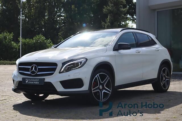 Wit Gebruikt 2016 Mercedes GLA200 AMG SUV | € 18.950 (Eerlijke prijs) - Afbeelding 1/4