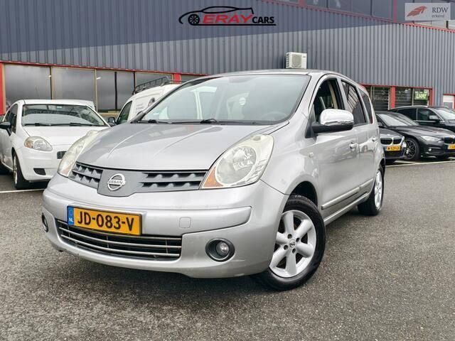 Grijs, metallic lak Gebruikt 2007 Nissan Note MPV | € 1.799 (Eerlijke prijs) - Afbeelding 1/4