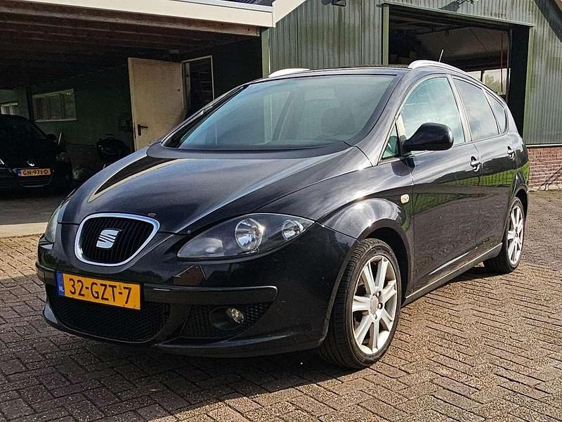 Zwart Occasion 2008 Seat Altea XL MPV | € 1.500 - Afbeelding 1/4