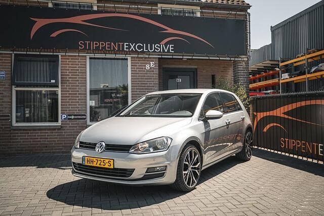 Grijs Gebruikt 2015 VW Golf VII Highline Hatchback | € 8.950 (Eerlijke prijs) - Afbeelding 1/4