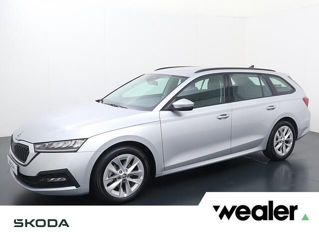 Grijs Occasion 2024 Skoda Octavia Business Line Stationwagen | € 25.840 (Goede deal) - Afbeelding 1/4